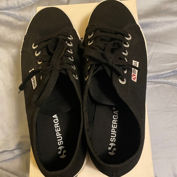 Superga Shoes - Up your game this fall with brand new Superga Classic Black Sneakers (worn once)